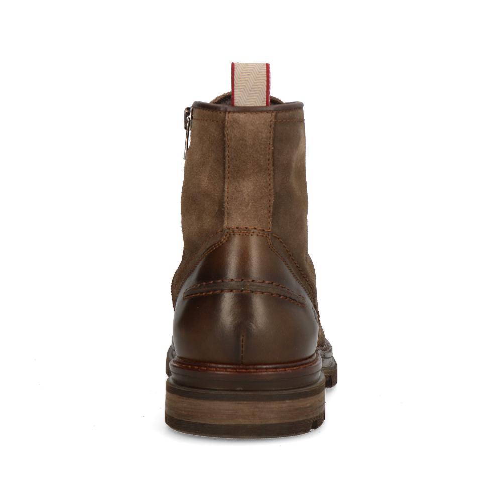 Riga Douglas Suede